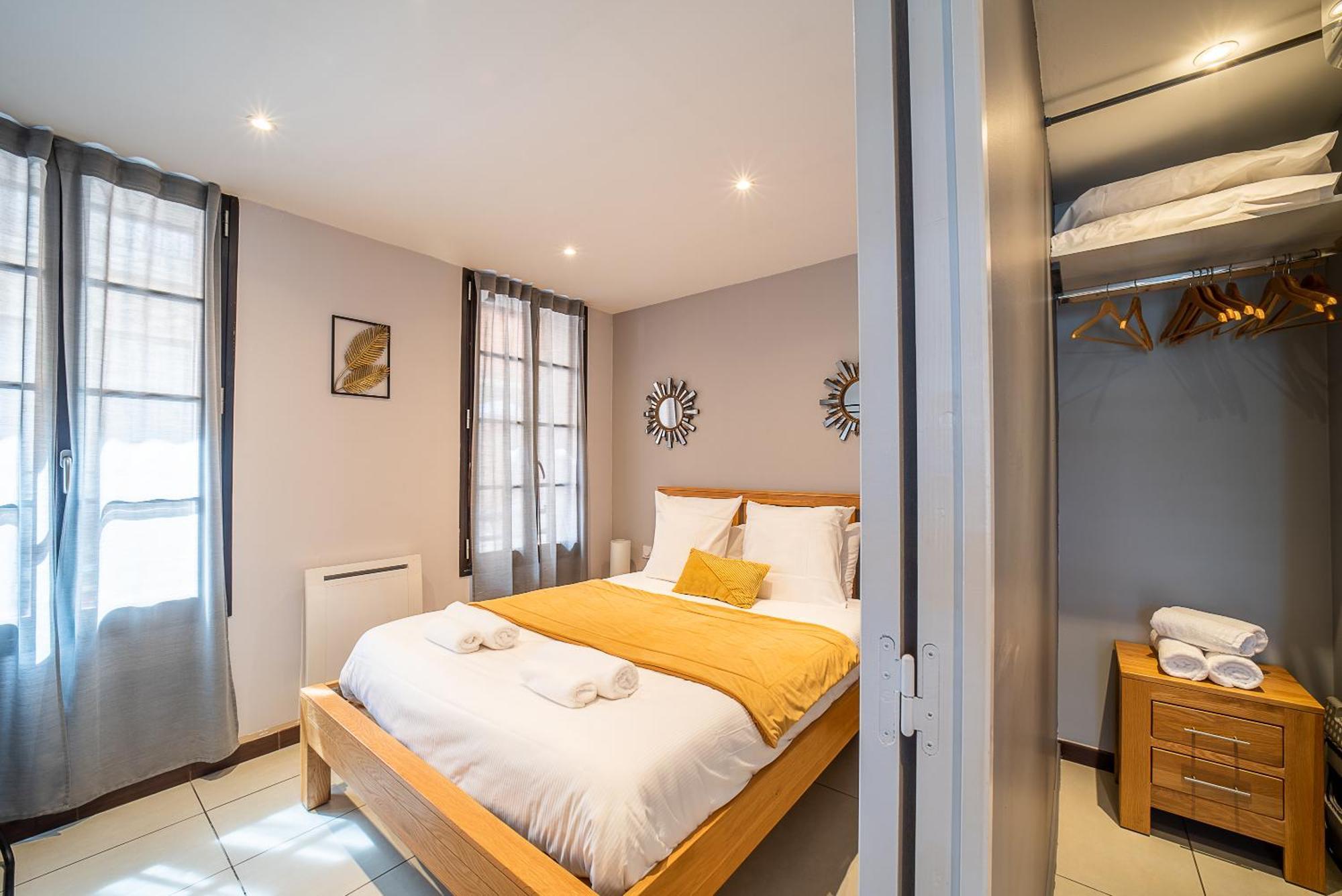 Suites Coronell D'En Vila Perpignan Exterior photo