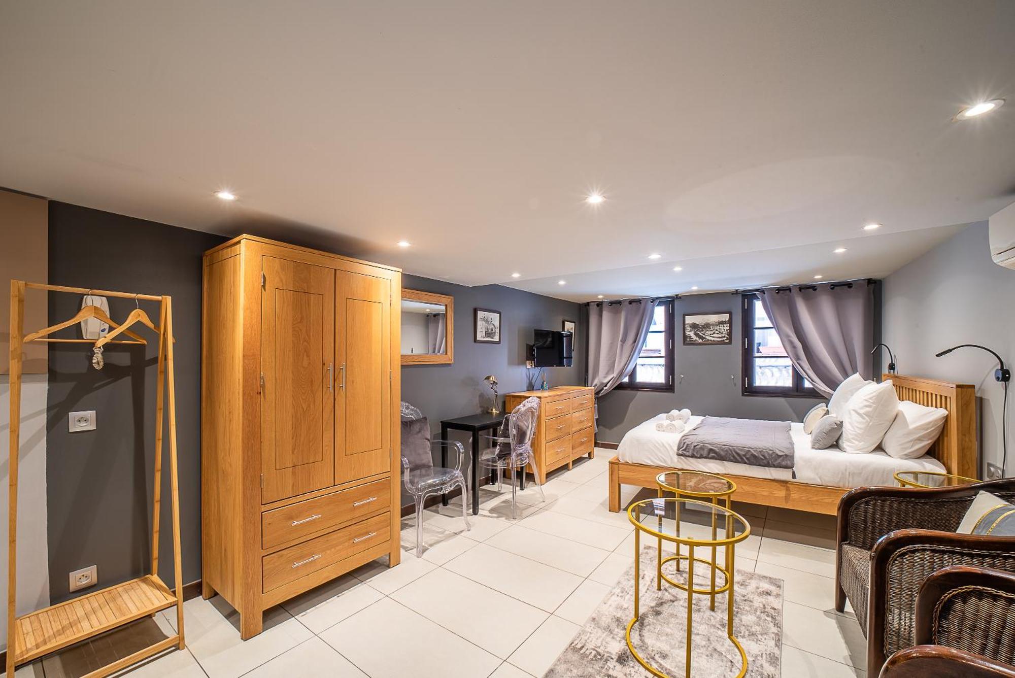 Suites Coronell D'En Vila Perpignan Exterior photo